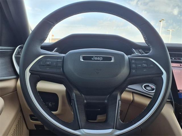 new 2025 Jeep Grand Cherokee car, priced at $41,948