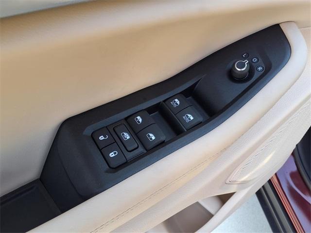 new 2025 Jeep Grand Cherokee car, priced at $41,948