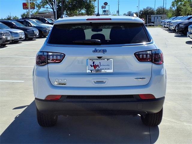 new 2026 Jeep Compass car, priced at $28,509