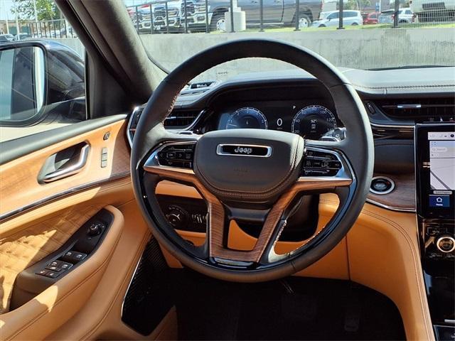 new 2025 Jeep Grand Cherokee car, priced at $58,180