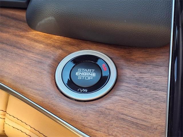new 2025 Jeep Grand Cherokee car, priced at $58,180