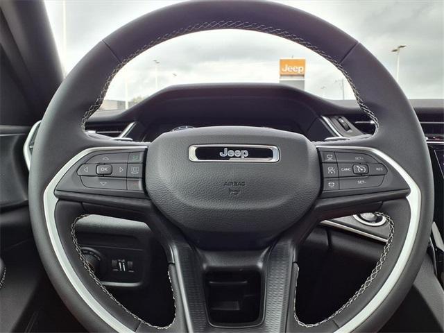 new 2025 Jeep Grand Cherokee car, priced at $36,248