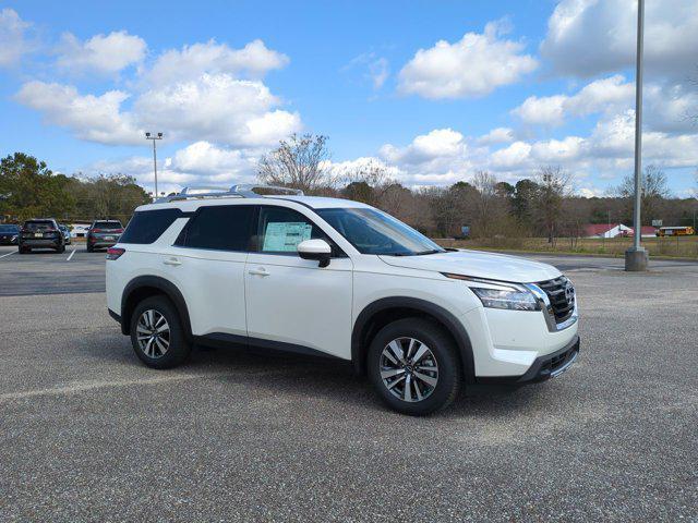 new 2024 Nissan Pathfinder car, priced at $45,090