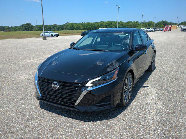 used 2023 Nissan Altima car, priced at $25,985