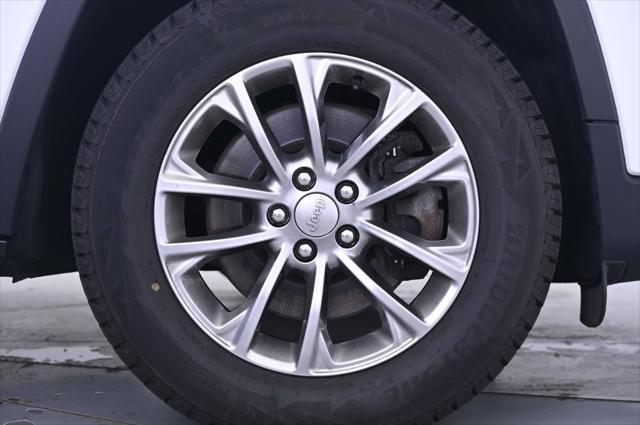 used 2020 Jeep Cherokee car, priced at $21,491