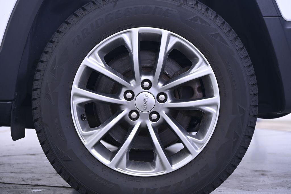 used 2020 Jeep Cherokee car, priced at $20,892
