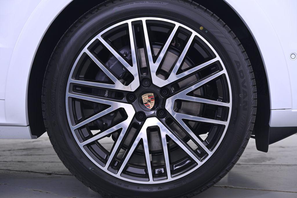 new 2026 Porsche Cayenne car, priced at $117,500