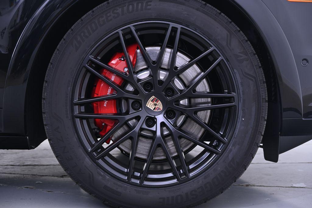 new 2025 Porsche Cayenne car, priced at $144,005