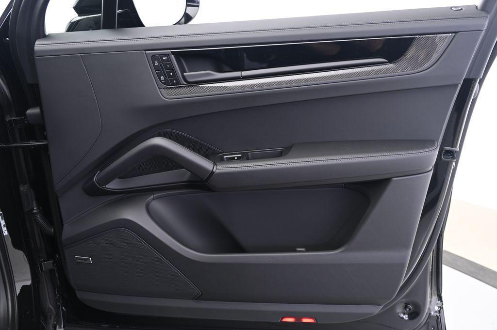new 2025 Porsche Cayenne car, priced at $144,005