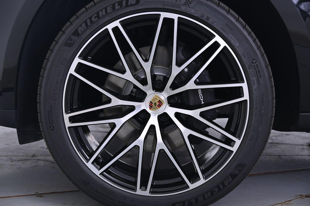 new 2025 Porsche Macan car, priced at $75,475