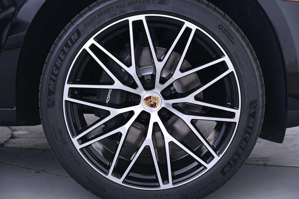 new 2025 Porsche Macan car, priced at $75,475