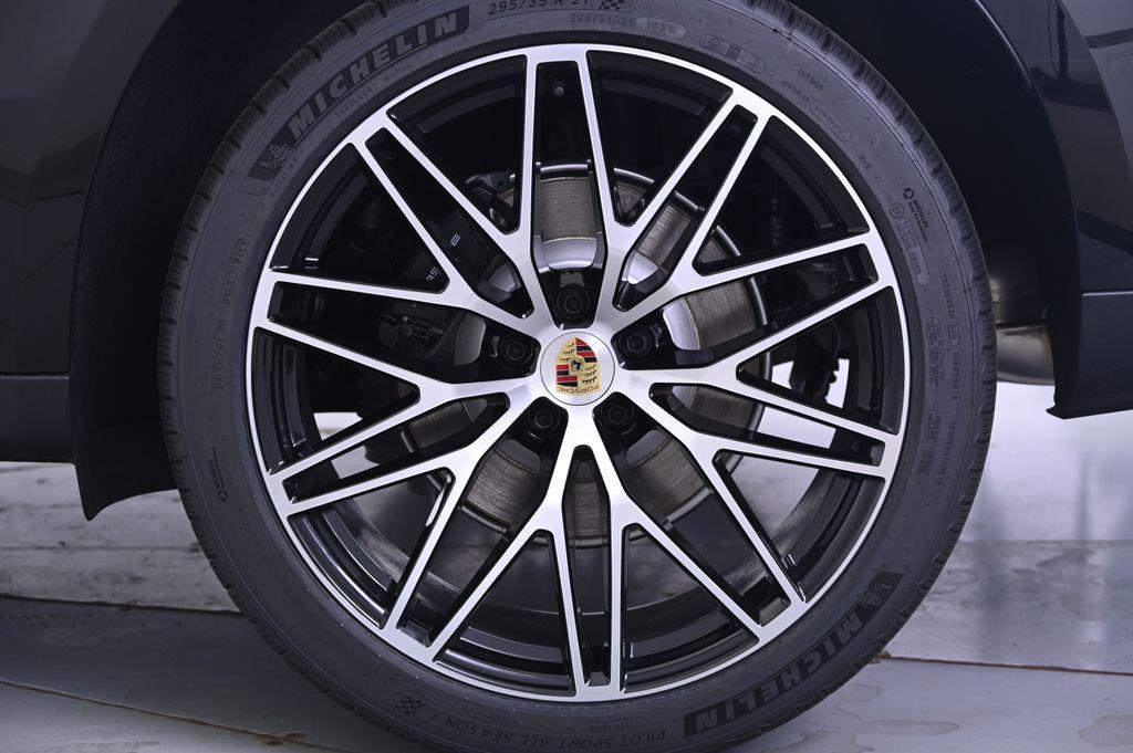 new 2025 Porsche Macan car, priced at $75,475