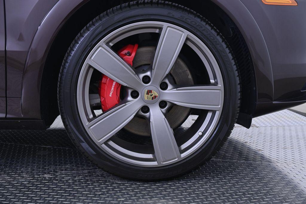 used 2022 Porsche Cayenne car, priced at $92,491