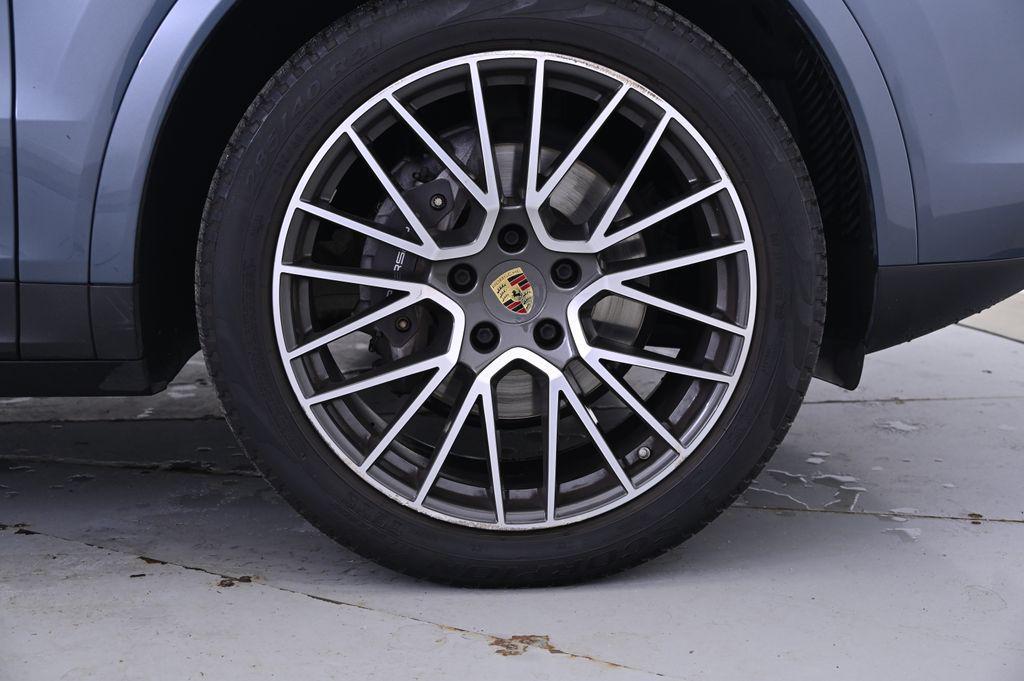 used 2020 Porsche Cayenne car, priced at $29,491
