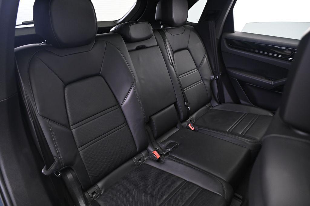 used 2020 Porsche Cayenne car, priced at $29,491