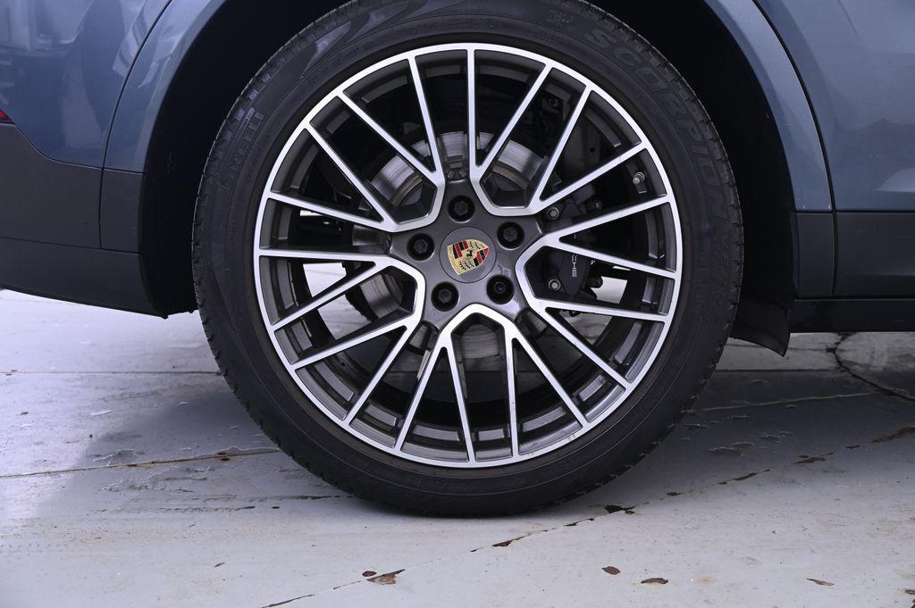 used 2020 Porsche Cayenne car, priced at $29,491