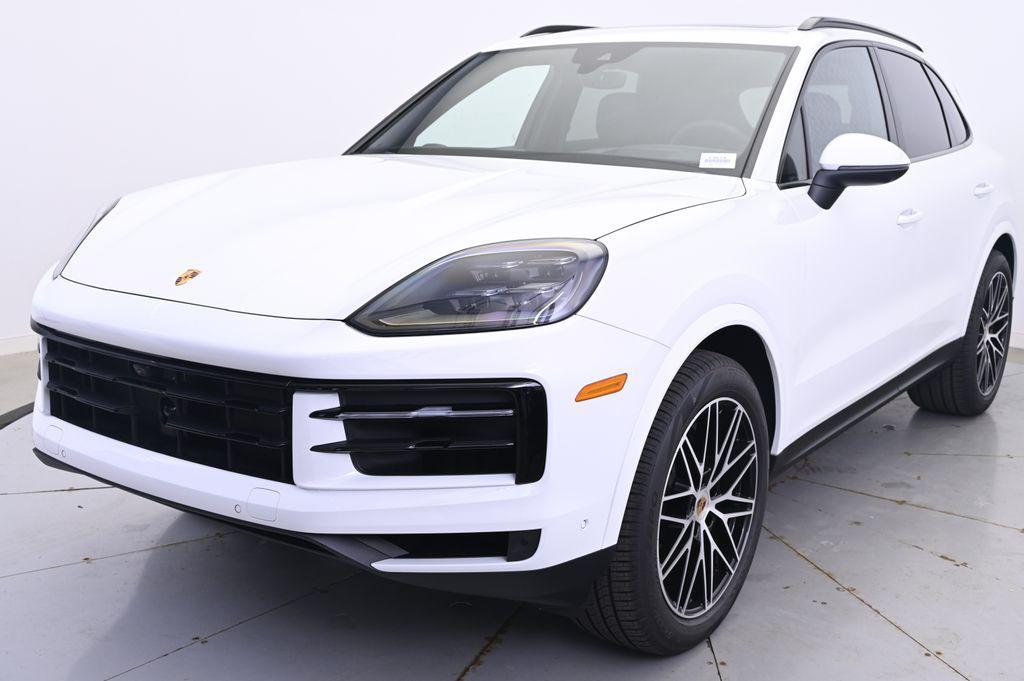 new 2025 Porsche Cayenne car, priced at $101,925