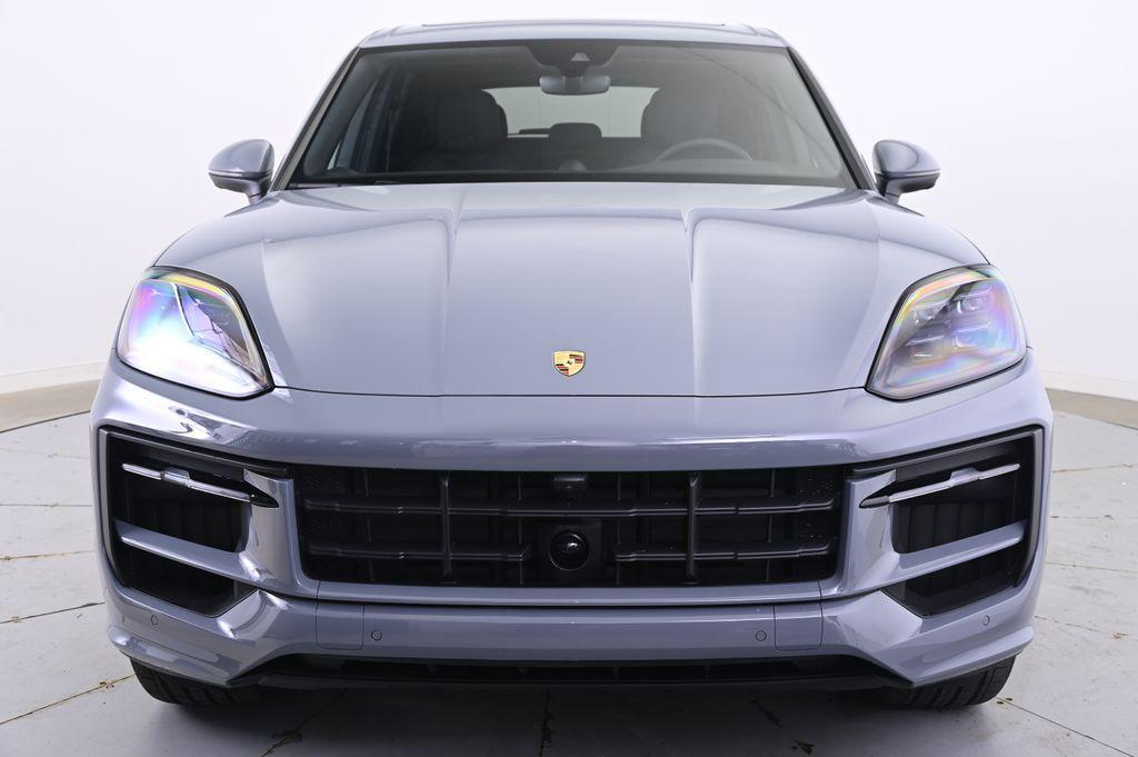 new 2025 Porsche Cayenne car, priced at $132,135