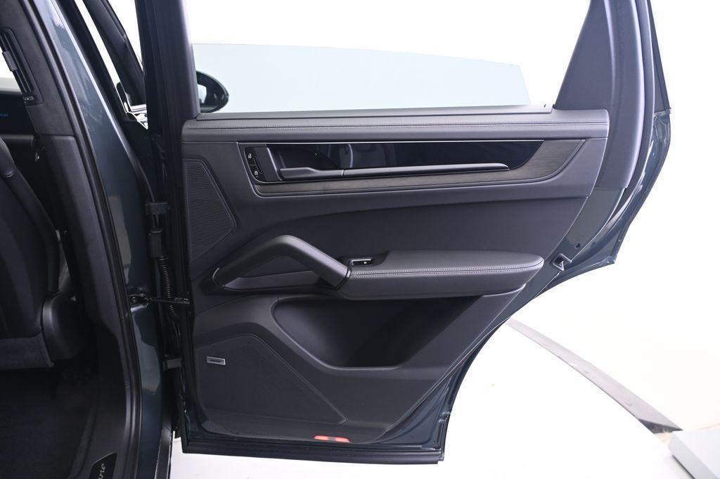 new 2025 Porsche Cayenne car, priced at $161,935