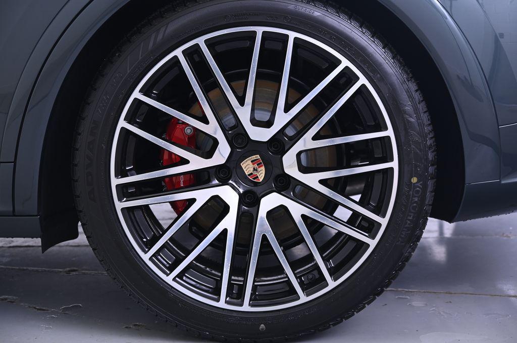 new 2025 Porsche Cayenne car, priced at $161,935