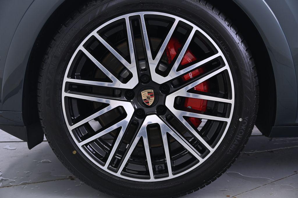 new 2025 Porsche Cayenne car, priced at $161,935