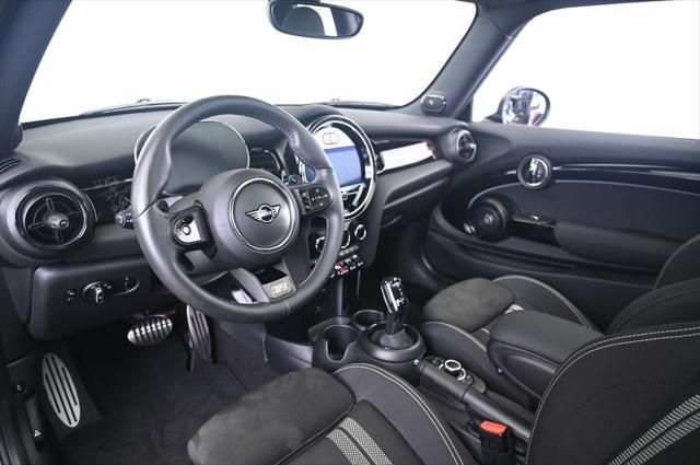 used 2022 MINI Hardtop car, priced at $35,991