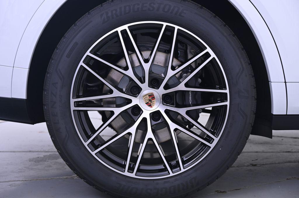 new 2026 Porsche Cayenne car, priced at $113,010