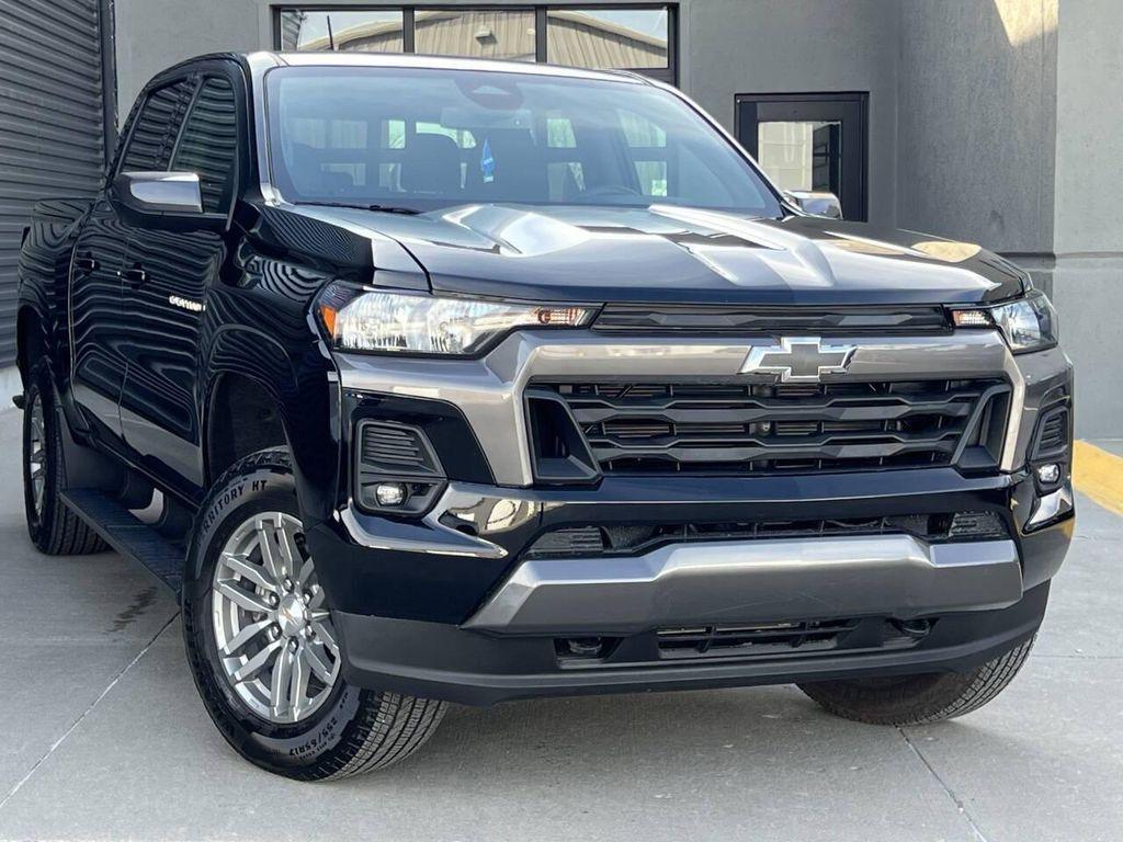 used 2024 Chevrolet Colorado car, priced at $30,950