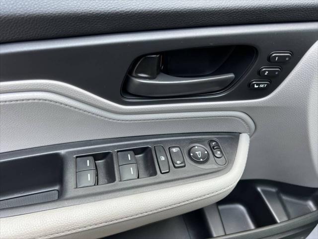 used 2024 Honda Odyssey car, priced at $28,450