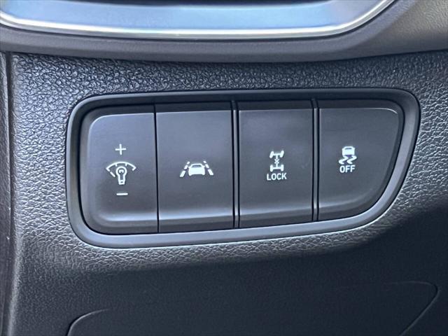 used 2020 Hyundai Santa Fe car, priced at $18,995