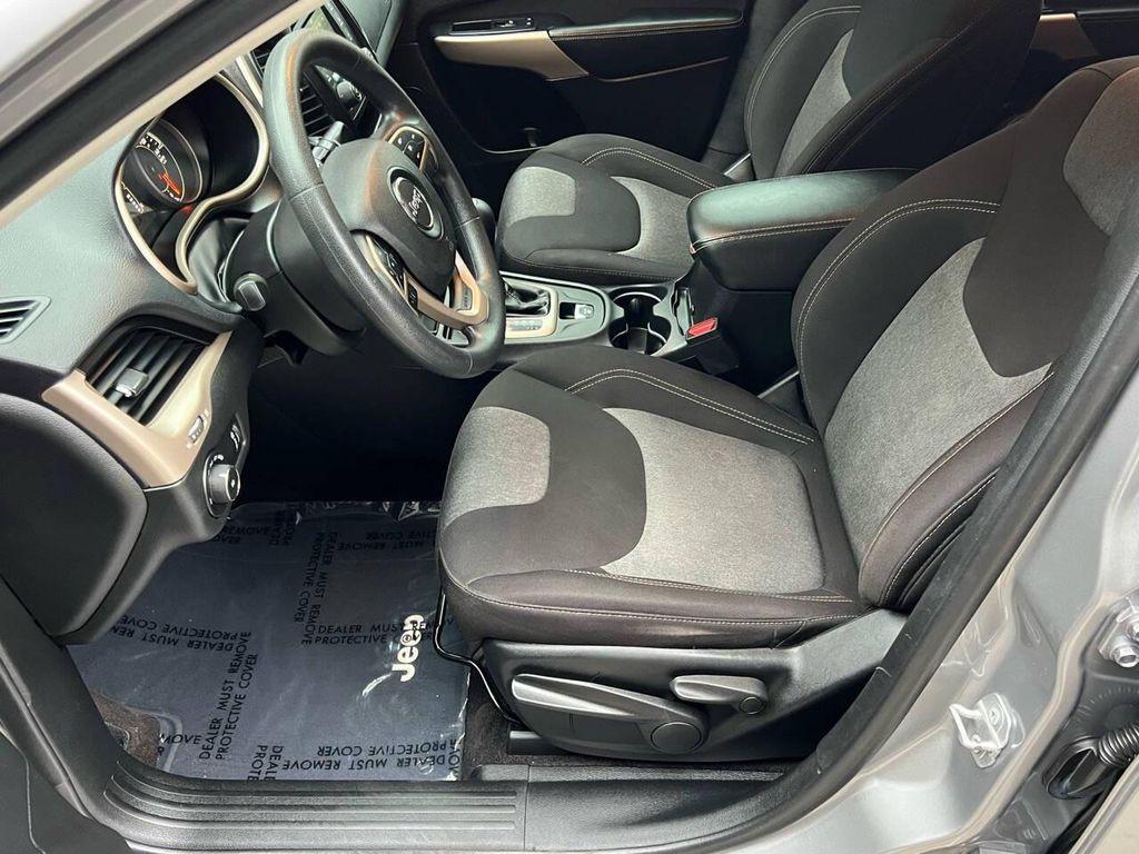 used 2018 Jeep Cherokee car, priced at $12,995