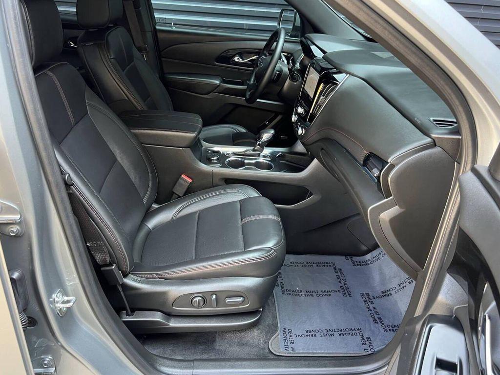 used 2023 Chevrolet Traverse car, priced at $30,950