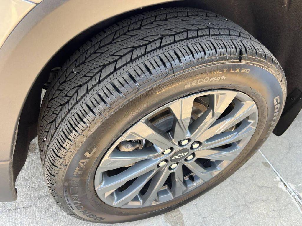 used 2023 Chevrolet Traverse car, priced at $30,950
