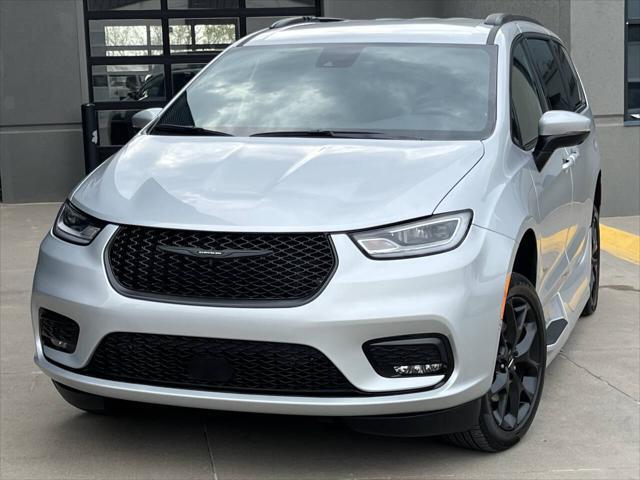 used 2023 Chrysler Pacifica car, priced at $54,950