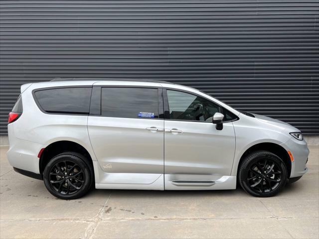 used 2023 Chrysler Pacifica car, priced at $54,950