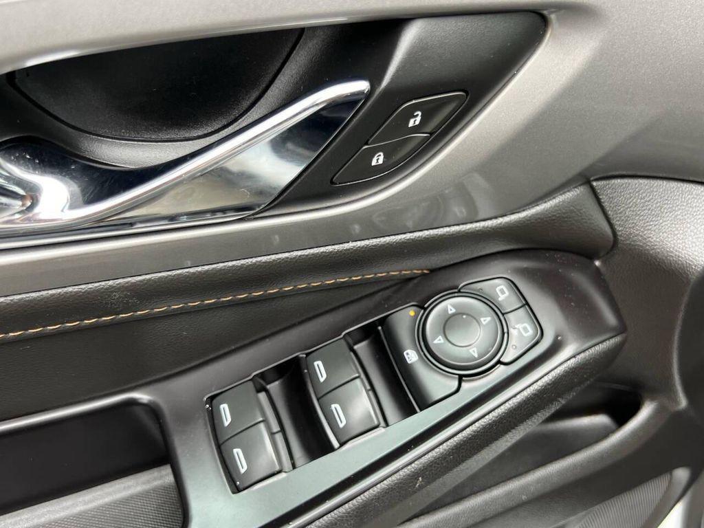 used 2020 Chevrolet Traverse car, priced at $12,750