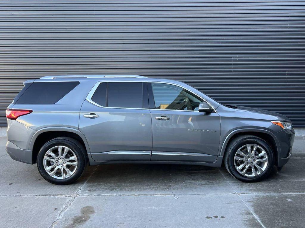 used 2021 Chevrolet Traverse car, priced at $27,950