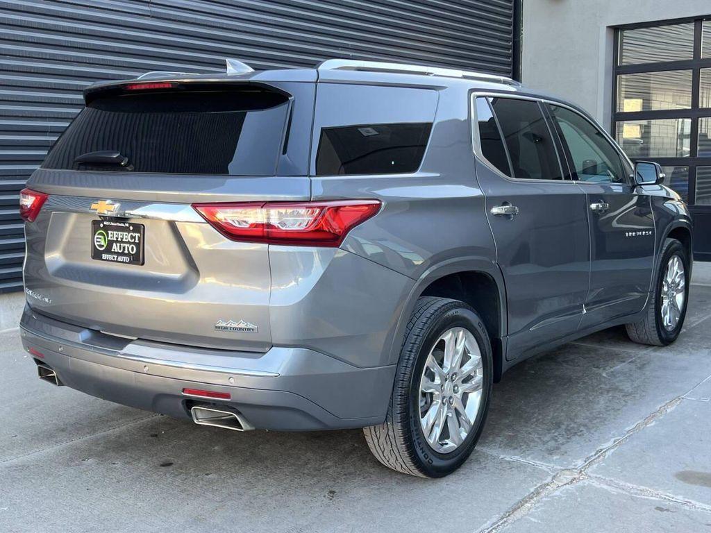 used 2021 Chevrolet Traverse car, priced at $27,950