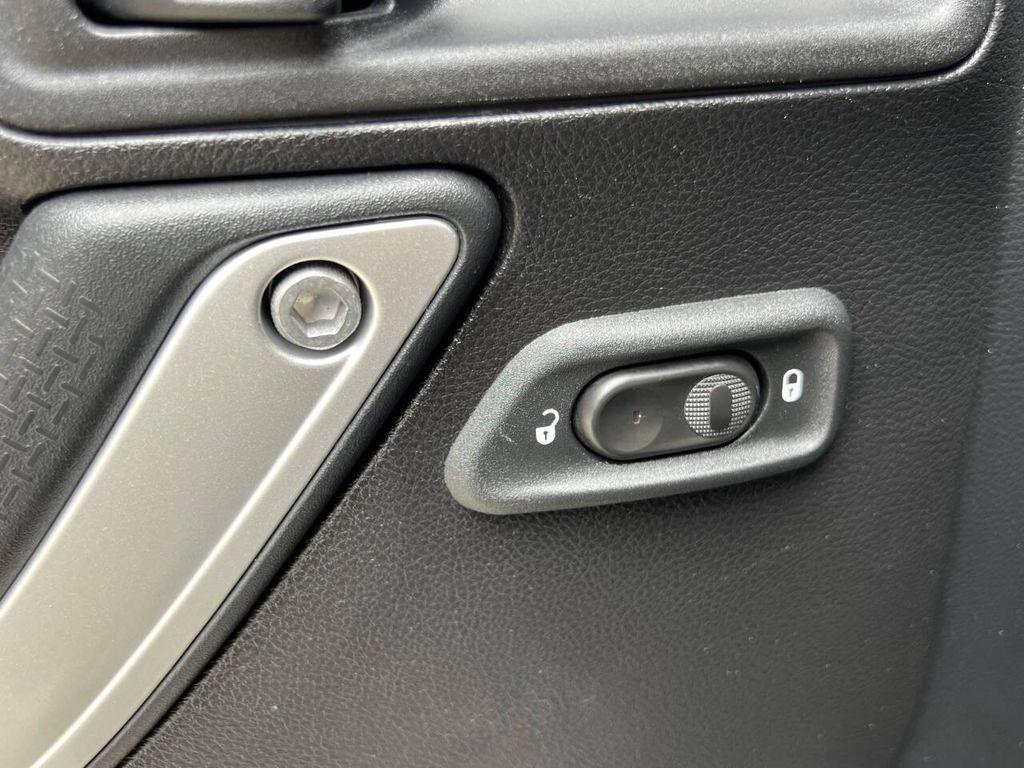used 2015 Jeep Wrangler Unlimited car, priced at $19,450