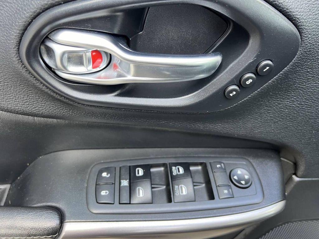 used 2019 Jeep Cherokee car, priced at $13,450
