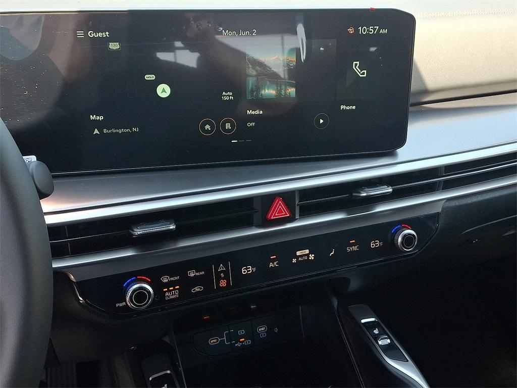 new 2025 Kia Sorento car, priced at $38,665