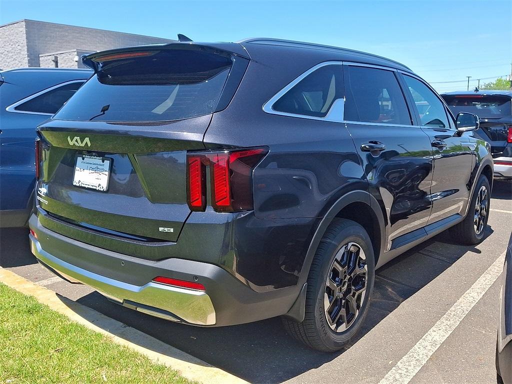 new 2025 Kia Sorento car, priced at $38,665