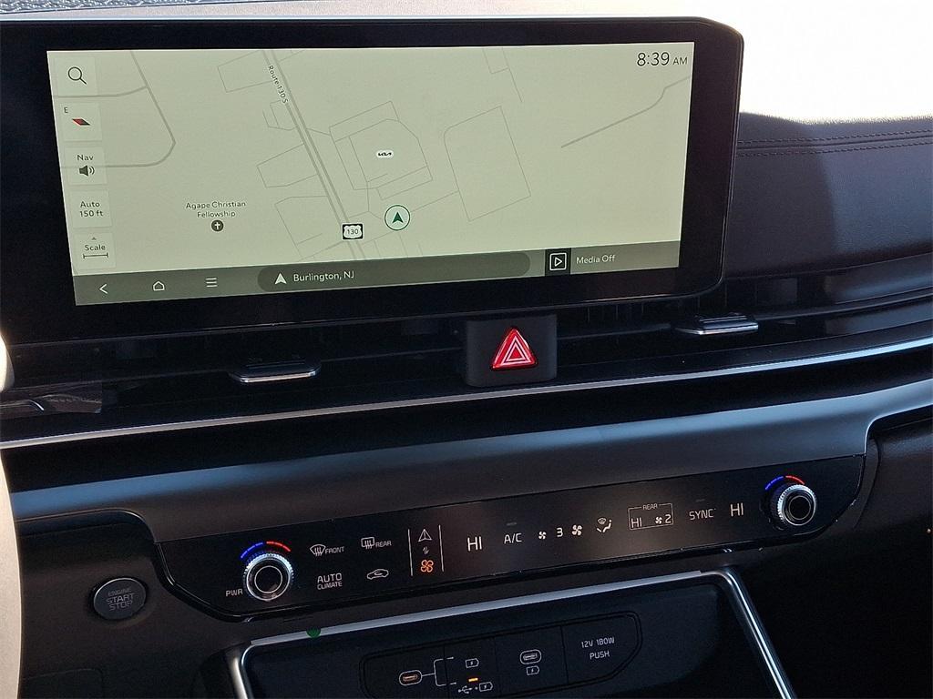 new 2025 Kia Carnival car, priced at $40,640