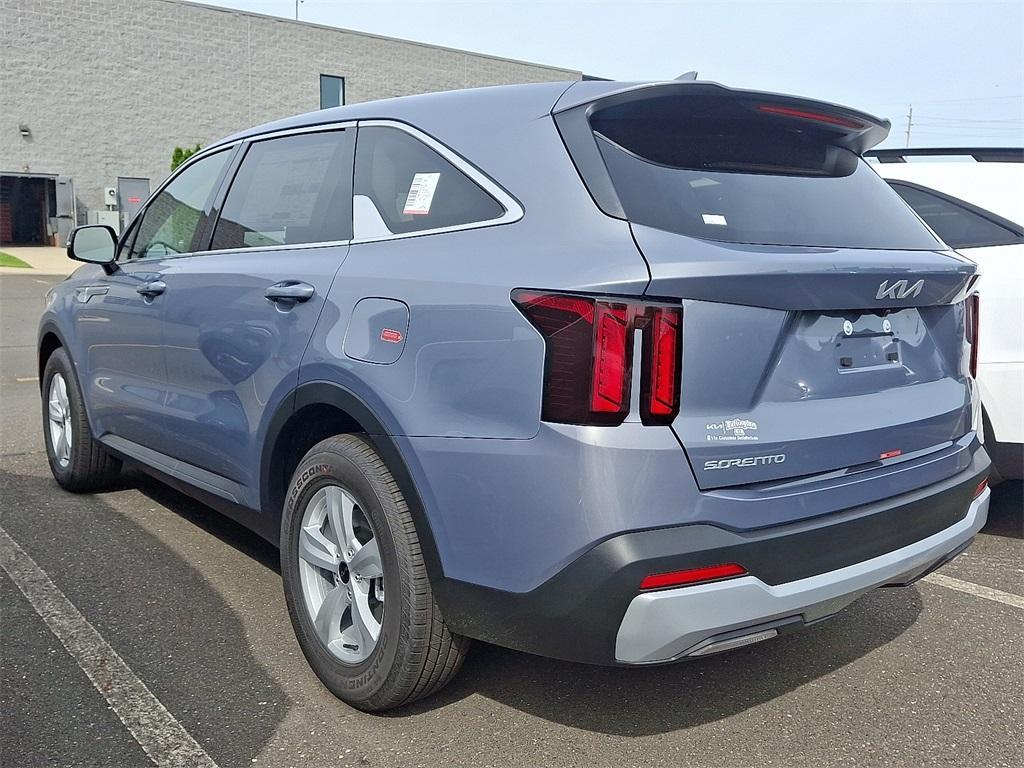 new 2025 Kia Sorento car, priced at $33,755