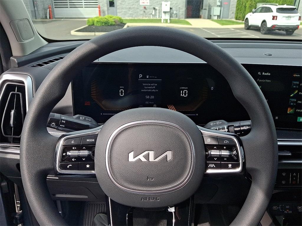 new 2025 Kia Sorento car, priced at $33,755