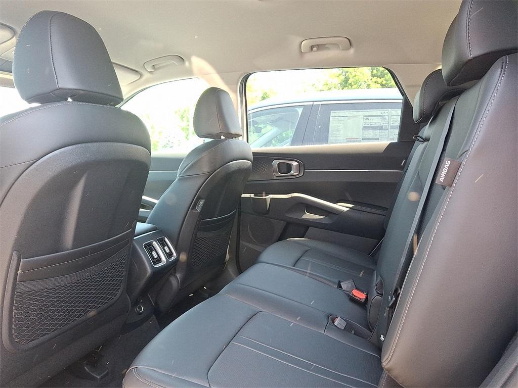new 2025 Kia Sorento car, priced at $39,160