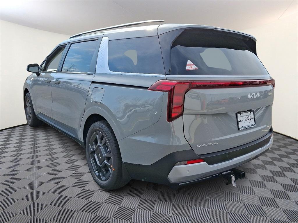 new 2025 Kia Carnival Hybrid car, priced at $46,005