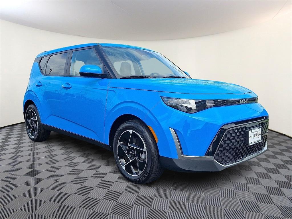 used 2025 Kia Soul car, priced at $25,901