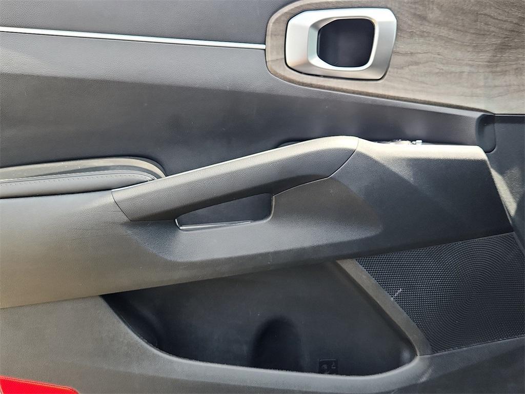 used 2022 Kia Sorento car, priced at $30,601