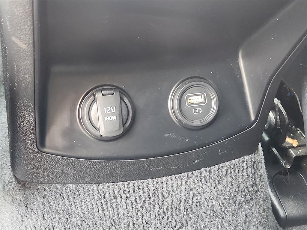 used 2022 Kia Sorento car, priced at $30,601